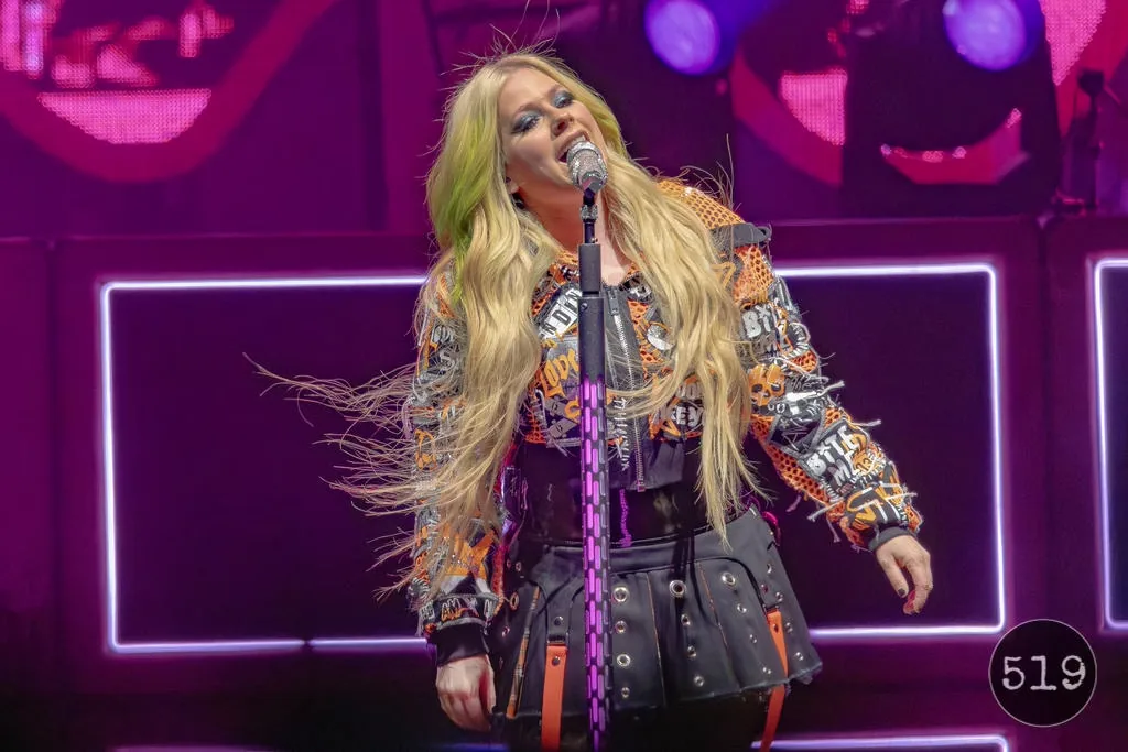 Avril Lavigne & Fefe Dobson: A Pop-Punk Homecoming in London